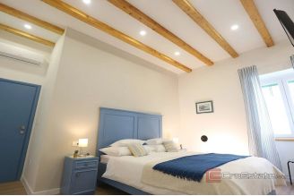 018 2052 45 Sibenik Nine luxury rooms in the city center for sale