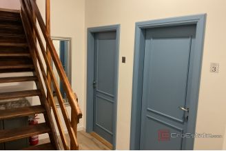 018 2052 45 Sibenik Nine luxury rooms in the city center for sale