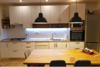 020 2029 103 omis apartment house with open sea view for sale