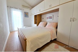 020 2029 103 omis apartment house with open sea view for sale