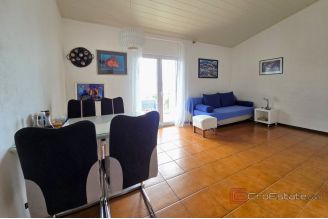 020 2029 103 omis apartment house with open sea view for sale