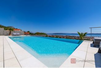 020 2031 191 Kastela Modern villa with panoramic sea view for sale