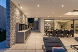 020 2031 191 Kastela Modern villa with panoramic sea view for sale