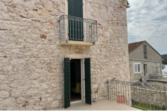 016 2052 46 Kaprije Stone villa with a sea view for sale