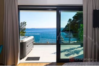 019 2021 408 zadar area villa by the sea with boat mooring for sale