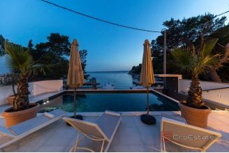 019 2021 408 zadar area villa by the sea with boat mooring for sale