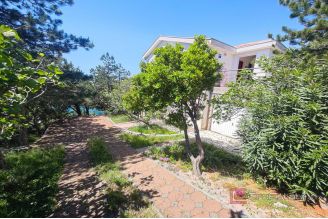 020 2021 409 near zadar house first row to the sea for sale