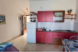 020 2021 409 near zadar house first row to the sea for sale