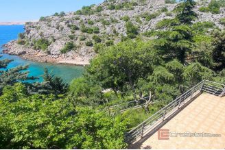 020 2021 409 near zadar house first row to the sea for sale