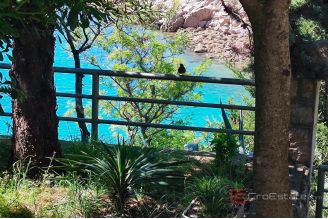 020 2021 409 near zadar house first row to the sea for sale