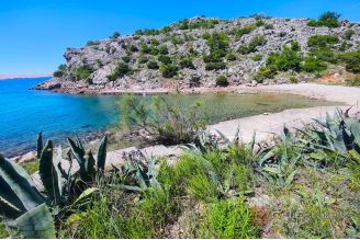 020 2021 409 near zadar house first row to the sea for sale