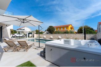 020 2021 410 island pag modern new villa with pool for sale