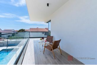 020 2021 410 island pag modern new villa with pool for sale