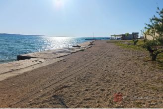 013 2021 411 near zadar house first row to the sea for sale