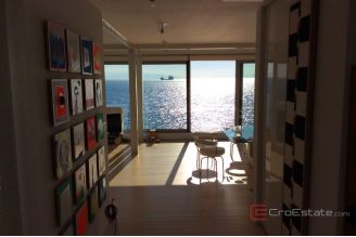 014 1024 20 Rijeka Villa in the first row to the sea for sale