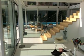 014 1024 20 Rijeka Villa in the first row to the sea for sale