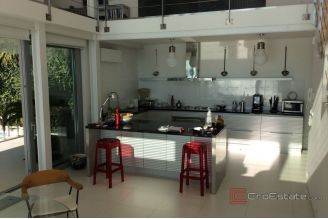 014 1024 20 Rijeka Villa in the first row to the sea for sale