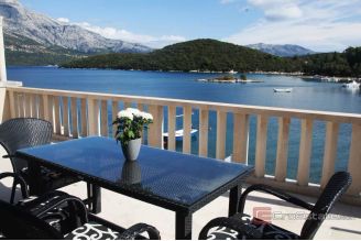 015 2052 50 Korcula Stone villa in the first roe to the sea for sale