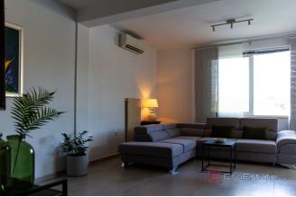 015 2052 50 Korcula Stone villa in the first roe to the sea for sale