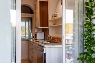 015 2052 50 Korcula Stone villa in the first roe to the sea for sale