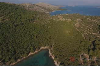 005 5367 30 Kornati Spacious agricultural land in the first row to the sea for sale