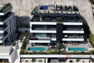 010 1024 23 Opatija Luxury three bedroom apartment with panoramic sea view for sale