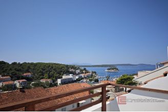 018 5368 30 island hvar Apartment with open sea view for sale