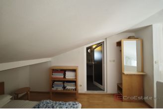 018 5368 30 island hvar Apartment with open sea view for sale