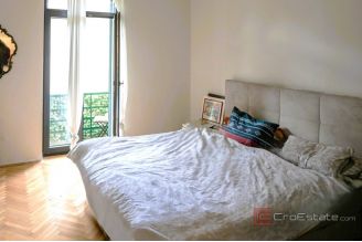 008 2051 19 split modern design apartment near the center for sale