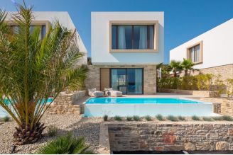 013 2046 83 Pasman Beautiful villa in the first row to the sea for sale