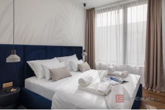 013 2046 83 Pasman Beautiful villa in the first row to the sea for sale