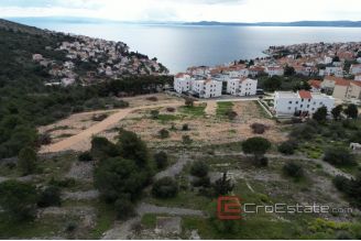 009 2035 230 Ciovo Two bedroom apartment with a sea view for sale