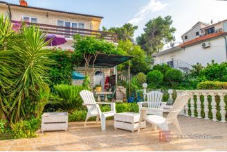 16 2013 220 Ciovo apartment house first row for sale