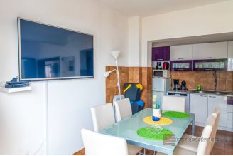 16 2013 220 Ciovo apartment house first row for sale