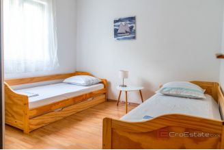 16 2013 220 Ciovo apartment house first row for sale