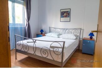 16 2013 220 Ciovo apartment house first row for sale