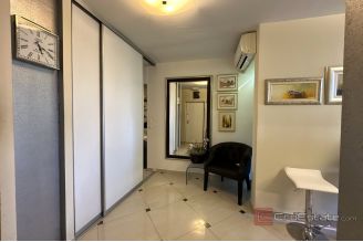 009 2049 40 split trstenik spacious three bedroom apartment for sale