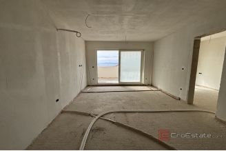 012 2035 234 Ciovo Modern two bedroom apartment with a sea view sale