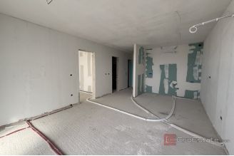 012 2035 234 Ciovo Modern two bedroom apartment with a sea view sale