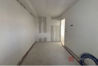 012 2035 234 Ciovo Modern two bedroom apartment with a sea view sale