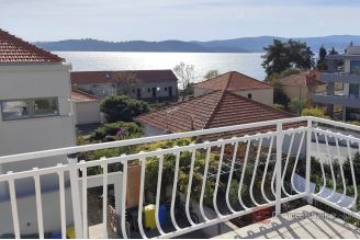 012 2016 654 peljesac apartment house with sea view for sale