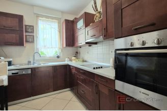 009 2047 71 Split Area Two bedroom apartment with garden for sale