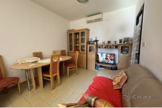 009 2030 95 Omis Unfinished house with a sea view for sale