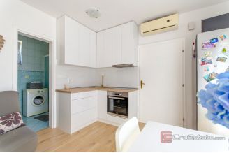 18 2013 221 Brac apartment sea view sale