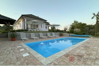 001 5373 30 krizevci modern house with swimming pool for sale
