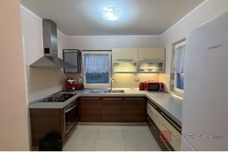 022 5373 30 krizevci modern house with swimming pool for sale