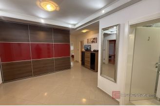 022 5373 30 krizevci modern house with swimming pool for sale