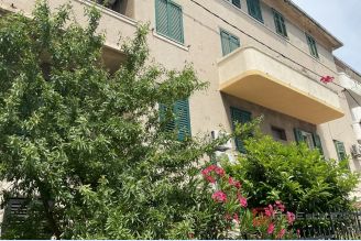 001 2052 52 Split Gripe Two bedroom apartment near the sea for sale