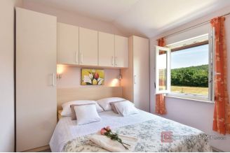 017 2048 41 Dalmatian Hinterland Family house surrounded by nature for rent