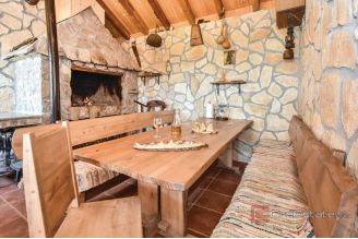 017 2048 41 Dalmatian Hinterland Family house surrounded by nature for rent